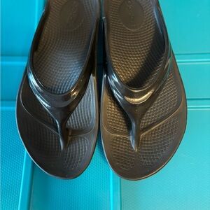 Oofos Women Flip Flop